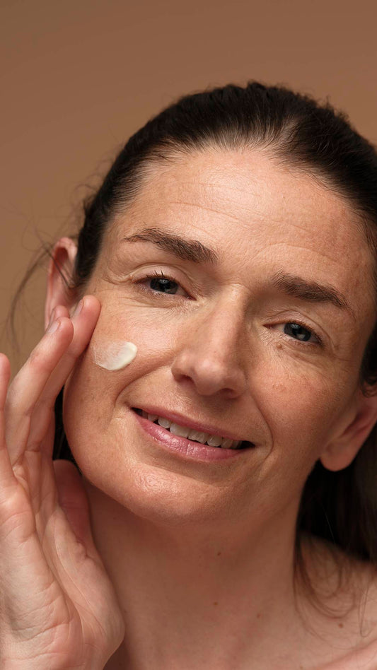 Skin's Shangri La Self-Preserving - US 7998