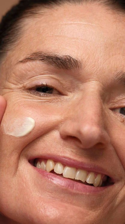 Skin's Shangri La Self-Preserving - US 7998
